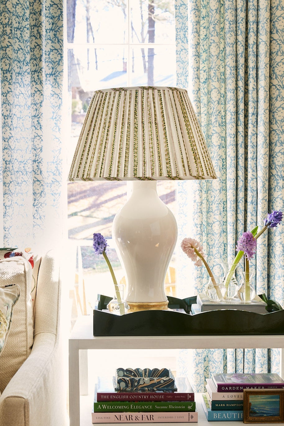 Sadie Ceramic Table Lamp in Bone
