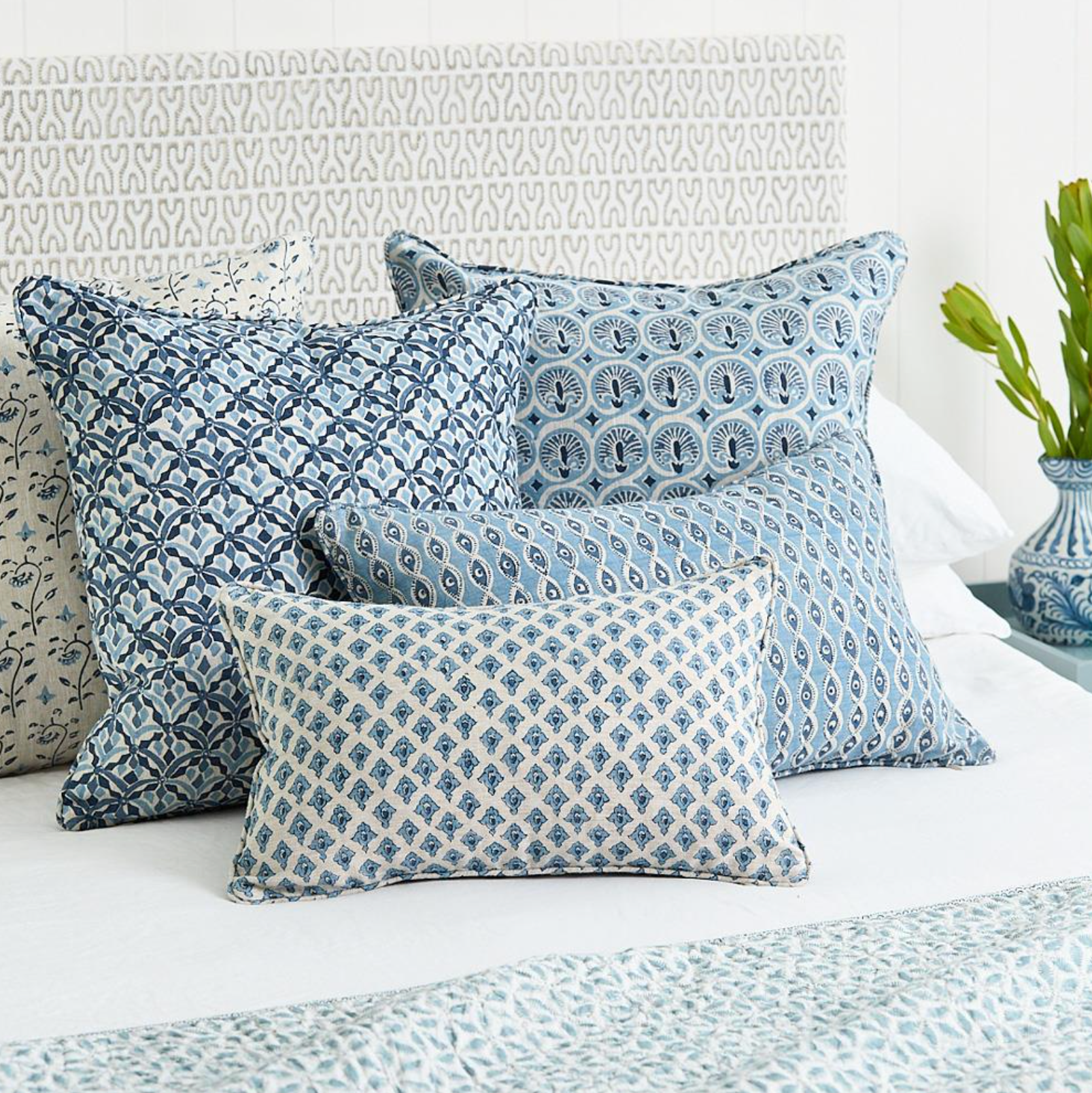 Algiers Riviera Linen Cushion 14" x 22"  | Newport Lamp And Shade | Located in Newport, RI