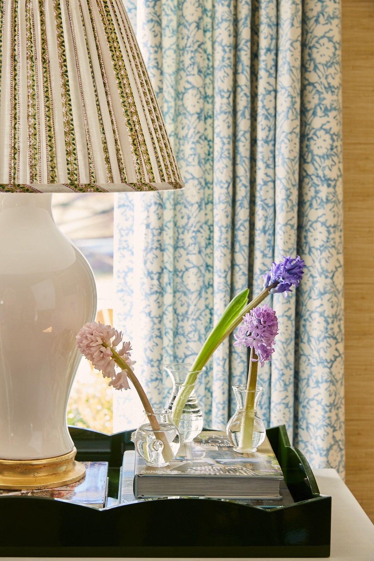 Sadie Ceramic Table Lamp in Bone